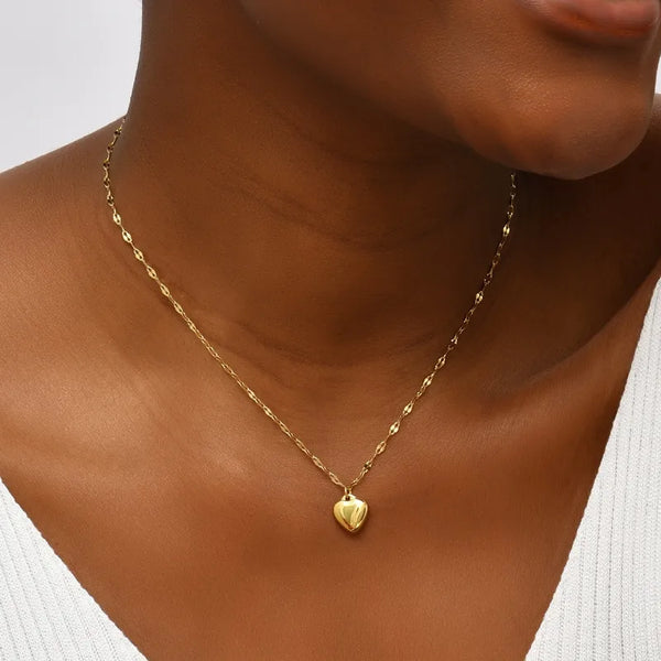 Simple Elegance Heart Necklace | 18K Waterproof Plating