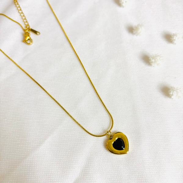 Black Stone Heart Forever Necklace | 18K Waterproof Plating