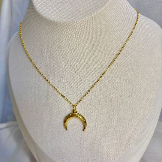 Crescent Moon Necklace | 18K Waterproof Plating